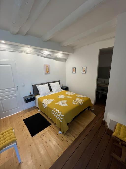 La Bastide Aux Iris - Les Capucines Apartment Villecroze Bagian luar foto